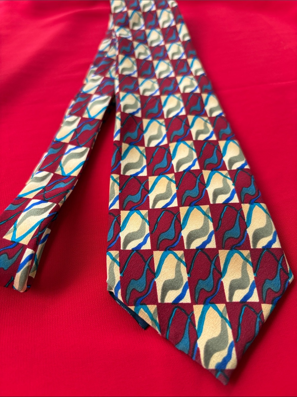 J. Garcia vintage Hapoy Birthday silk tie!